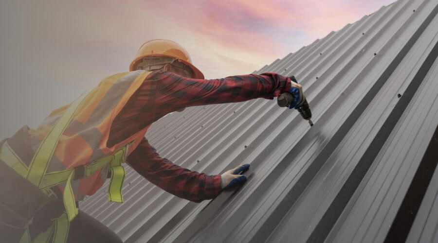 Expert Emergency Roof Repairs services in Saint Ignace, MI